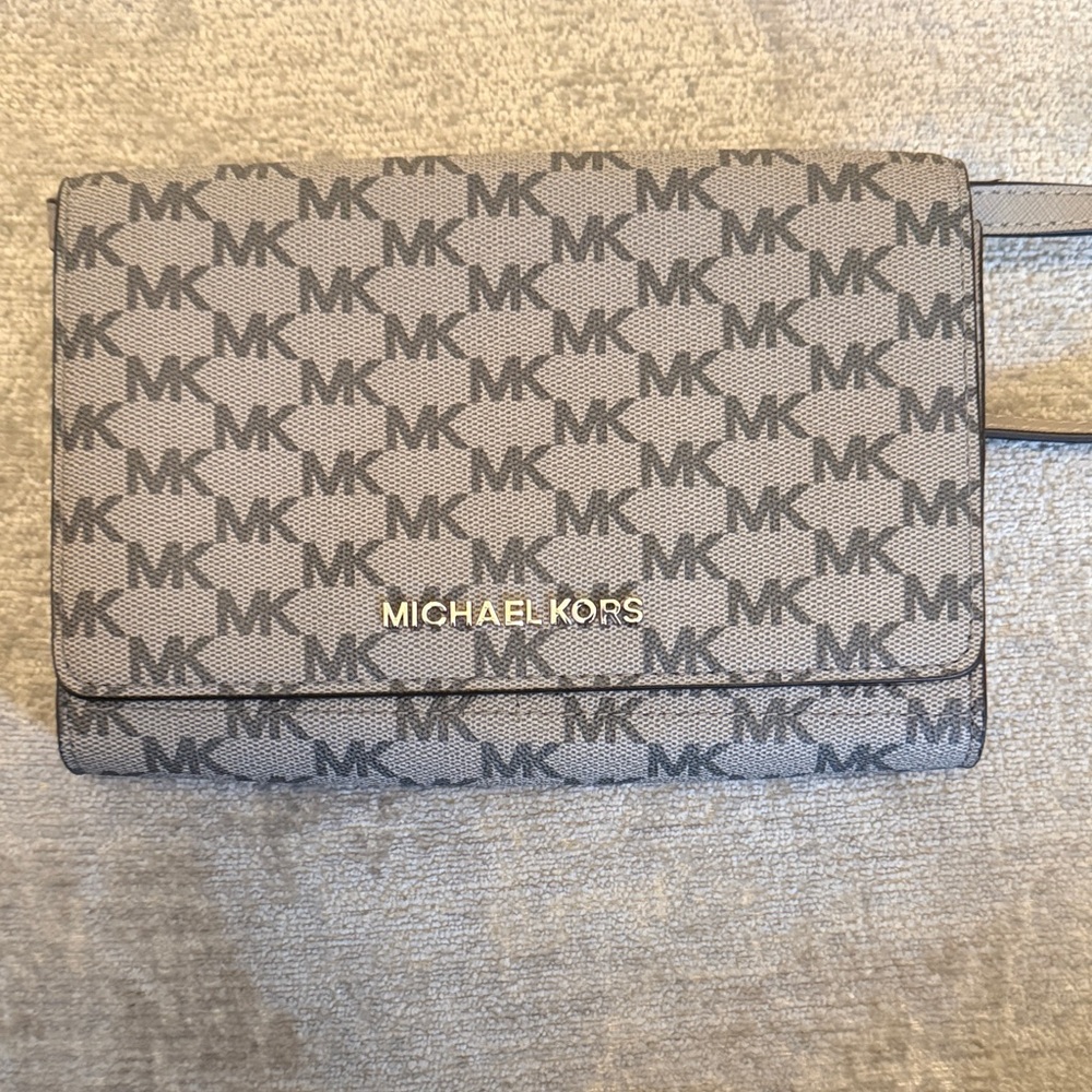 Michael Kors Jet Set Travel MK Monogram Snap Wallet Crossbody Brown